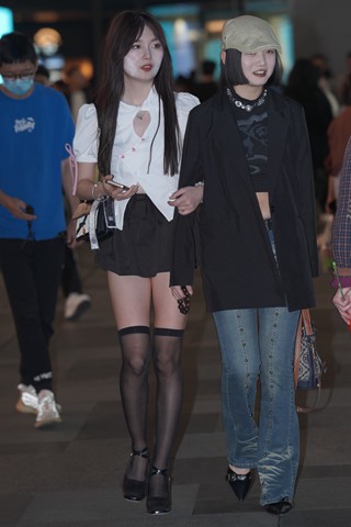 夜拍半高嘿丝美姐