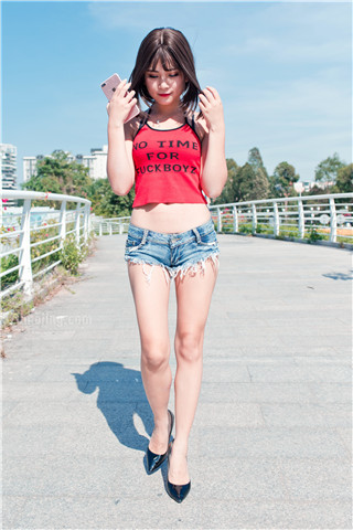 超短热裤小妹【套图+视频】