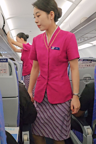 25最新冒险拍摄南航空姐机舱检查4K视频