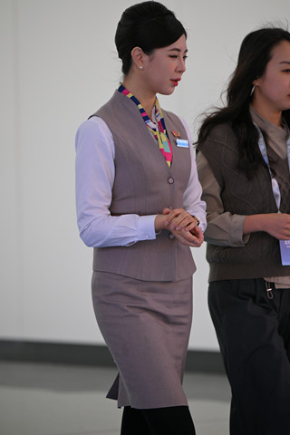 微厚黑丝-灰色制服-这是哪家空姐呢