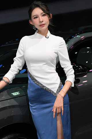 爱穿肉丝的大网红-小闹