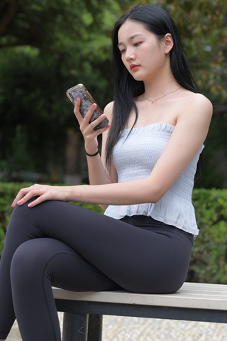 [一始专区] 黑色瑜伽裤美女 【图片➕视频】