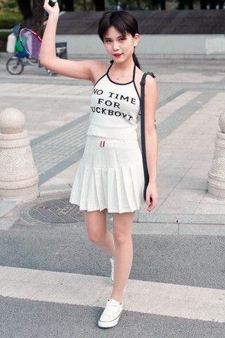 御风★萌宝儿逗比打羽毛球【套图+视频】