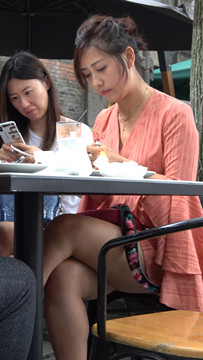 4K 粉色群性感美女小姐姐