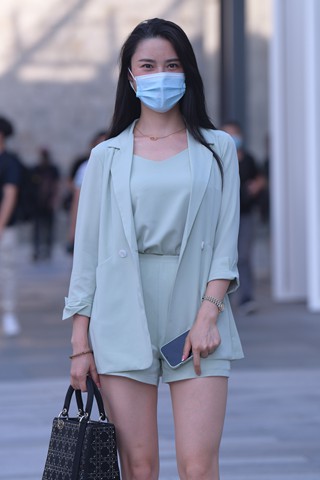 搭讪高跟美女MM