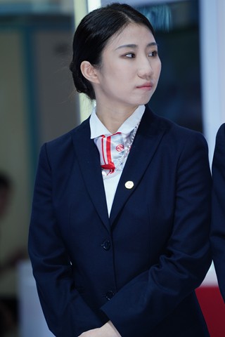 2024年6月某金融行业展览会金融制服美女丝袜图集{中集}