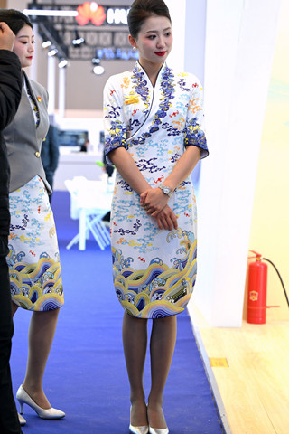 性感红唇-海航空姐-8k视频