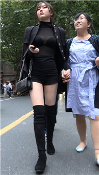 4k-黑色长靴热裤小西装街拍美腿美女 [1.02 GB]